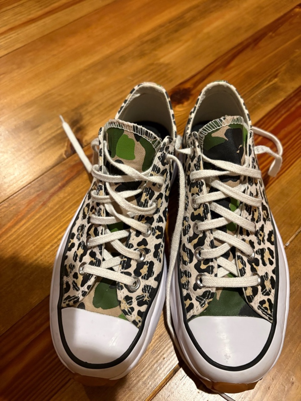 Converse Run Star Camo Leopard Platform Sneaker - Picture 2 of 12